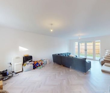 3 bedroom detached house to rent - Photo 3