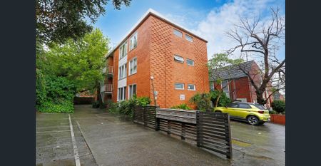 One bedroom apartment in an ideal position - Photo 3