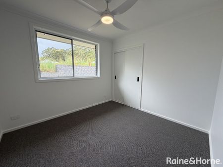 Stunning Family Home - Photo 5