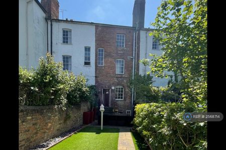 3 bedroom terraced house to rent - Photo 2