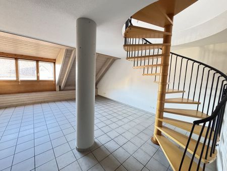 Bright and spacious duplex - Photo 4