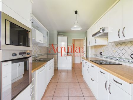 Location Appartement 4 pièces 101m² VILLEURBANNE 69100 - Photo 4
