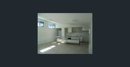 Modern and Low Maintenance - Photo 5