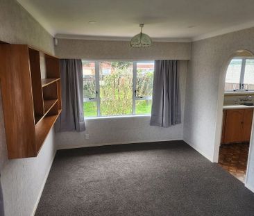 Charming 3BR Hillpark Haven w/Deck & Garden - Photo 2