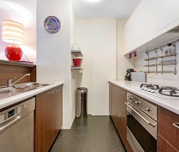 Moore Park Gardens - Furnished - Available 16th April - Photo 5