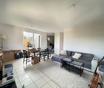 Location Appartement 3 pièces 73m² - Photo 2