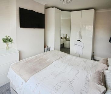 William Rise, Leeds - Photo 3