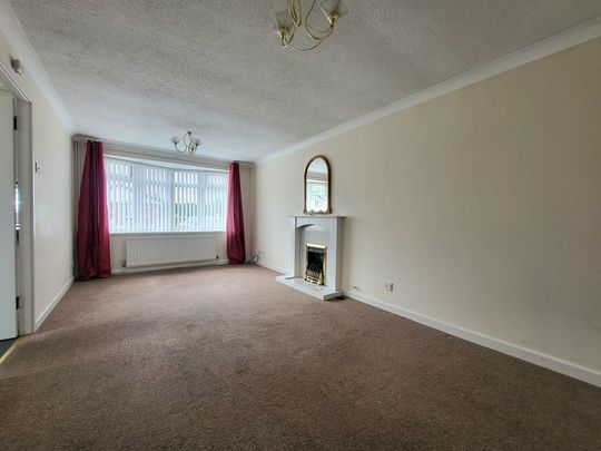 2 bedroom detached bungalow to let - Photo 1