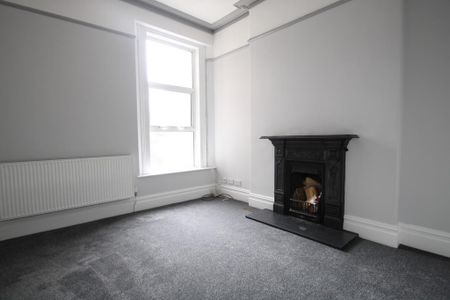 House share to rent - Photo 2