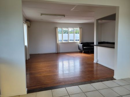 Strathpine - Photo 3