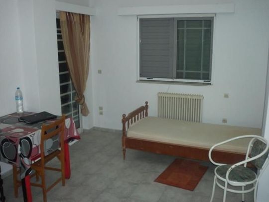 Studio/Γκαρσονιέρα για ενοικίαση Κέντρο (Ρίο) - Photo 1