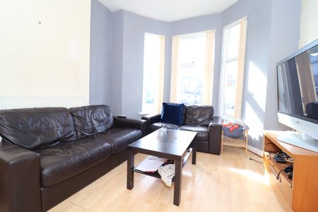 Mackintosh Place, Roath - Photo 4