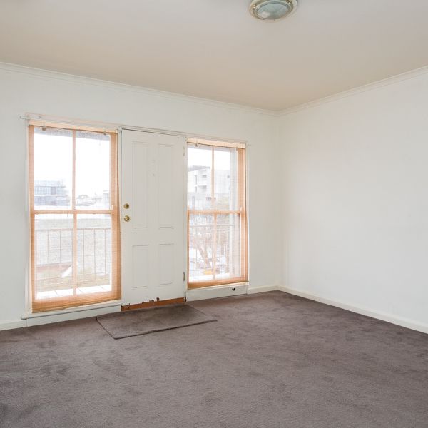 Bright One Bedroom In The Heart Of Prahran - Photo 1