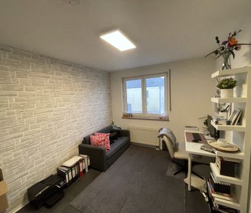 Zentrale 3-Zimmer-Wohnung mit Balkon und Stellplatz - Photo 6