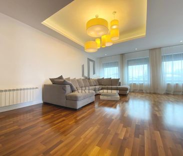Aviatorilor | Family-sized 4 bedroom & roof-top pool - Fotografie 1