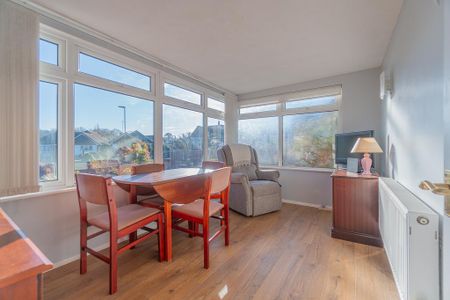 3 bedroom bungalow to rent - Photo 2