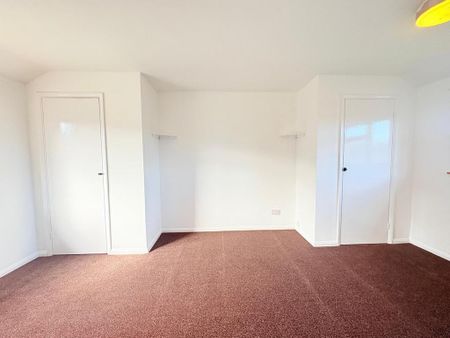 2 bedroom end of terrace house to rent - Photo 5