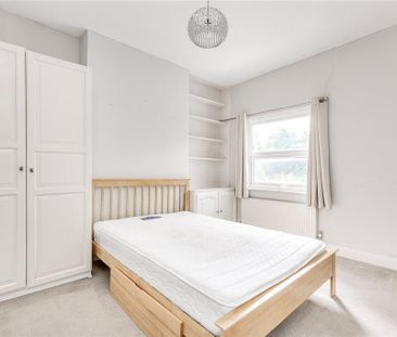 3 bedroom terraced house to rent - Photo 2