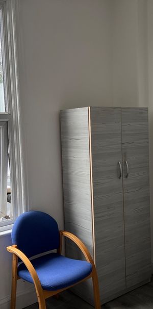 Room in a Shared Flat, London, E11 - Photo 1