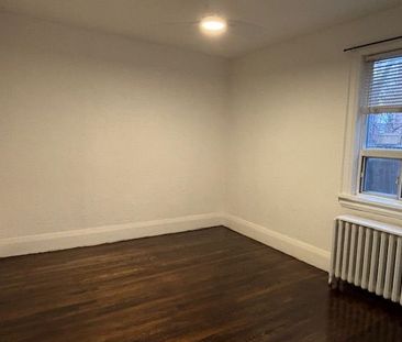 For Lease - 8 Page Street, Toronto, Ontario - Photo 4