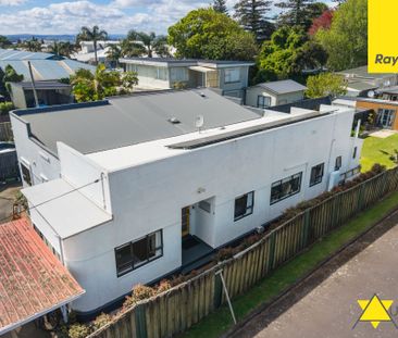 Versatile Living in the Heart of Onehunga - Photo 6
