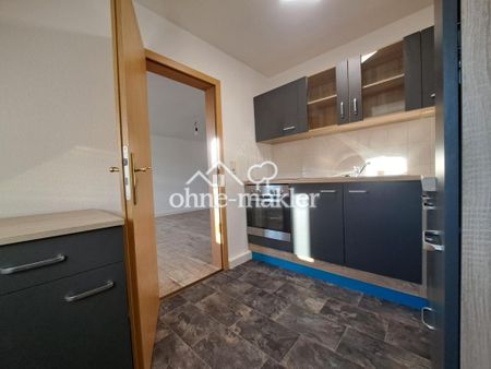Angebotspreis - Gemütliche 3-Raum-Wohnung mit Balkon in der Südstadt - Photo 4