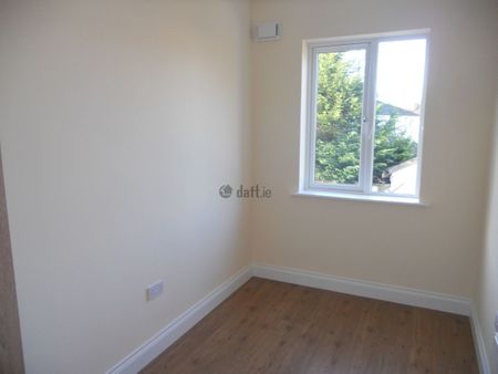 House to rent in Kildare, Newbridge, Moorfield - Photo 4