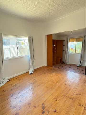 Space, access, and comfort! - Photo 4