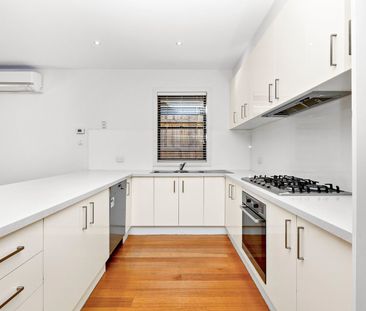 2/593 High Street, Kew East VIC 3102 - Photo 3
