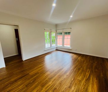 Stunning Leabrook! - Photo 1