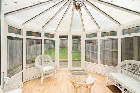 3 bedroom terraced house to rent - Photo 5