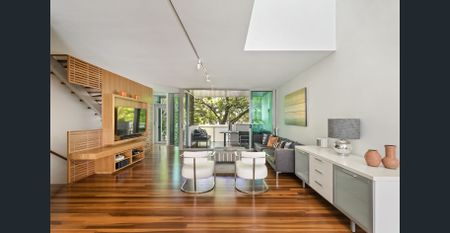 Exquisite 4 Level Residence on New Farm Park! (Furnished) - Photo 2