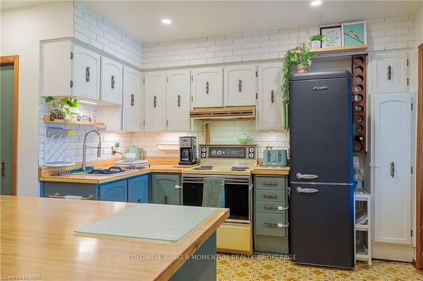 For Lease - 28 William Street, Hamilton, Ontario - Photo 1