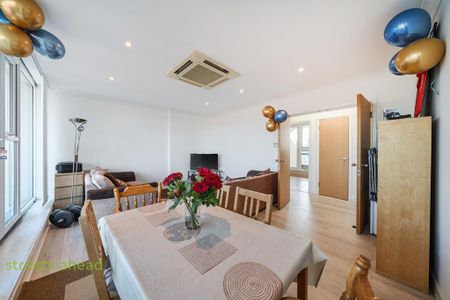 3 bedroom apartment to rent - Photo 2