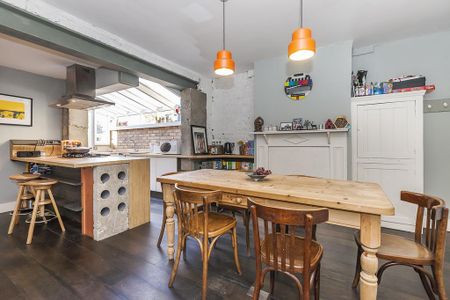 2 bedroom house to rent - Photo 2