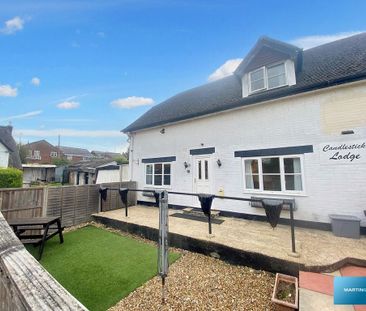 4 bedroom semi-detached house to rent - Photo 6