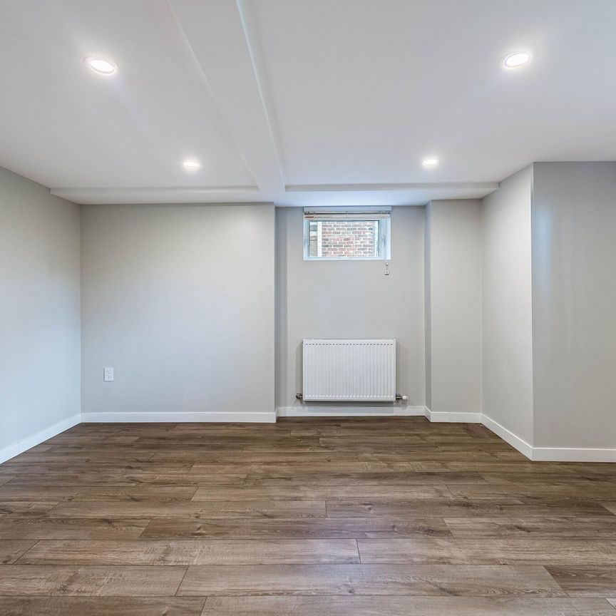 For Lease - 32 ELLIS Avenue, Toronto, Ontario - Photo 1