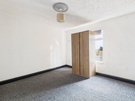 2 bedroom semi-detached house to rent - Photo 5