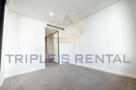 One Bedroom with big study and big Balcony! - Photo 2