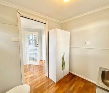 43 Clarence Street, Glendale - Photo 3