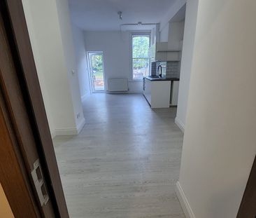 2 Bed Flat, The Avenue, SO17 - Photo 1