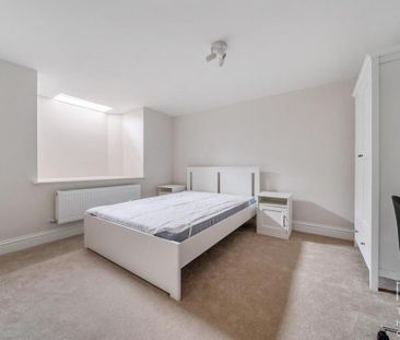 1 bedroom in a house share to rent - Photo 6