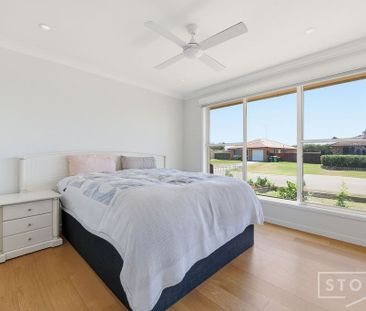 BEAUTIFUL FREESTANDING FAMILY HOME - Photo 3