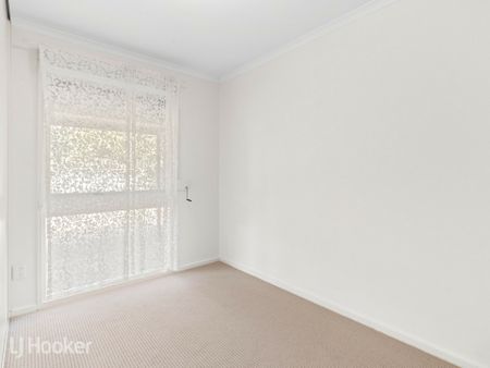 8 Hammond Avenue, Brahma Lodge SA, Belconnen - Photo 5