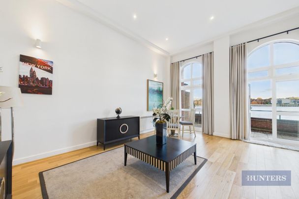 2 bedroom Flat To Let - Photo 1