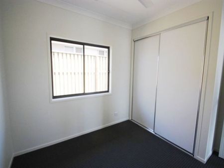 Class and style at your fingertips! - Photo 2