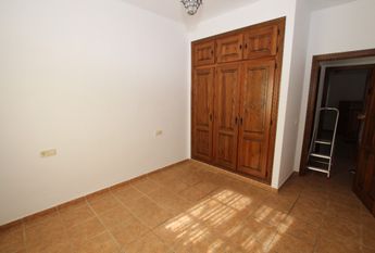 5 bed villa for long term rent, Urb. Ricmar, Marbella