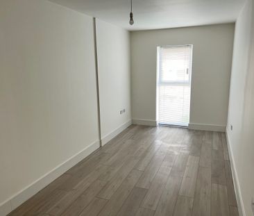 Modern 2-Bedroom, 2-Bathroom Student Apartment in Portswood, Southa... - Photo 1