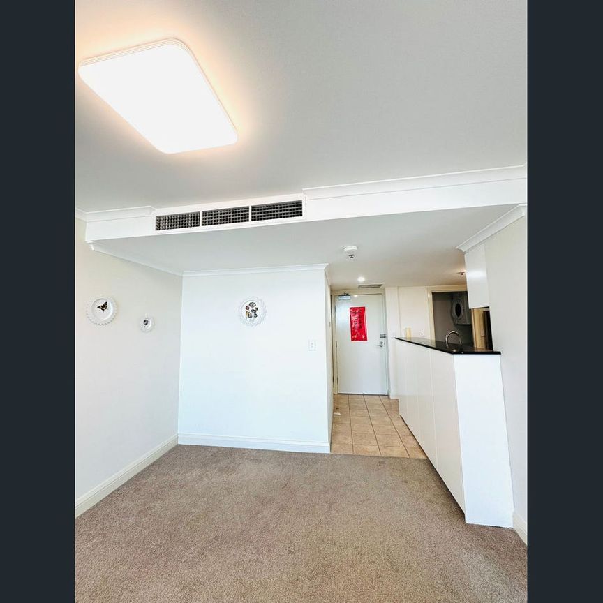 LUXURY SYDNEY CBD APARTMENT - Photo 1