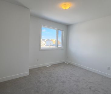 For Lease - 1365 Kerrydale Avenue Unit# Main & 2nd, Pickering, Ontario - Photo 4